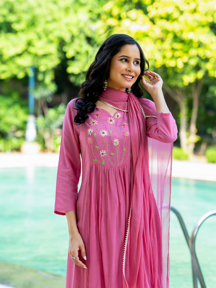 PEACH THREAD EMBROIDERY KURTA SET