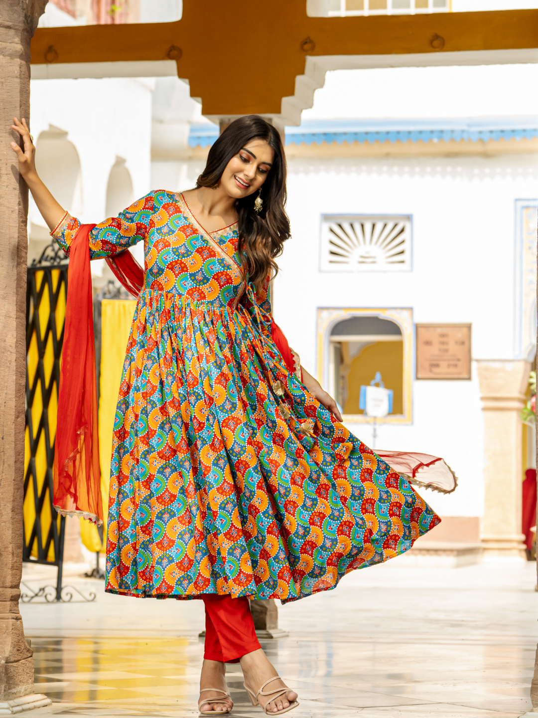 RADIANT MULTIHUED SUIT SET