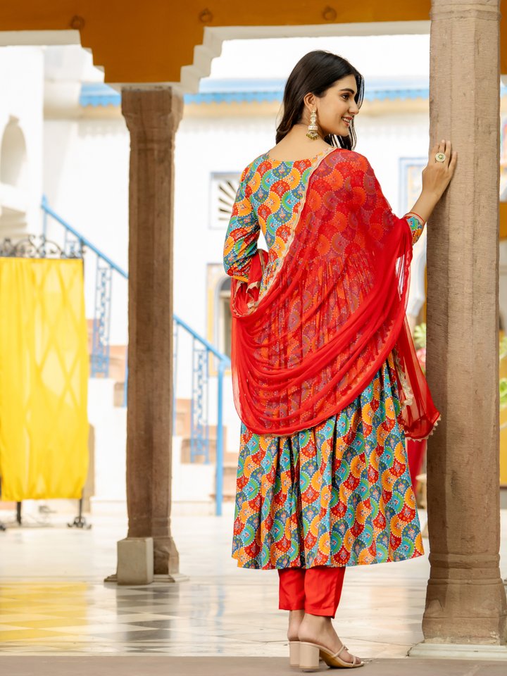 RADIANT MULTIHUED SUIT SET