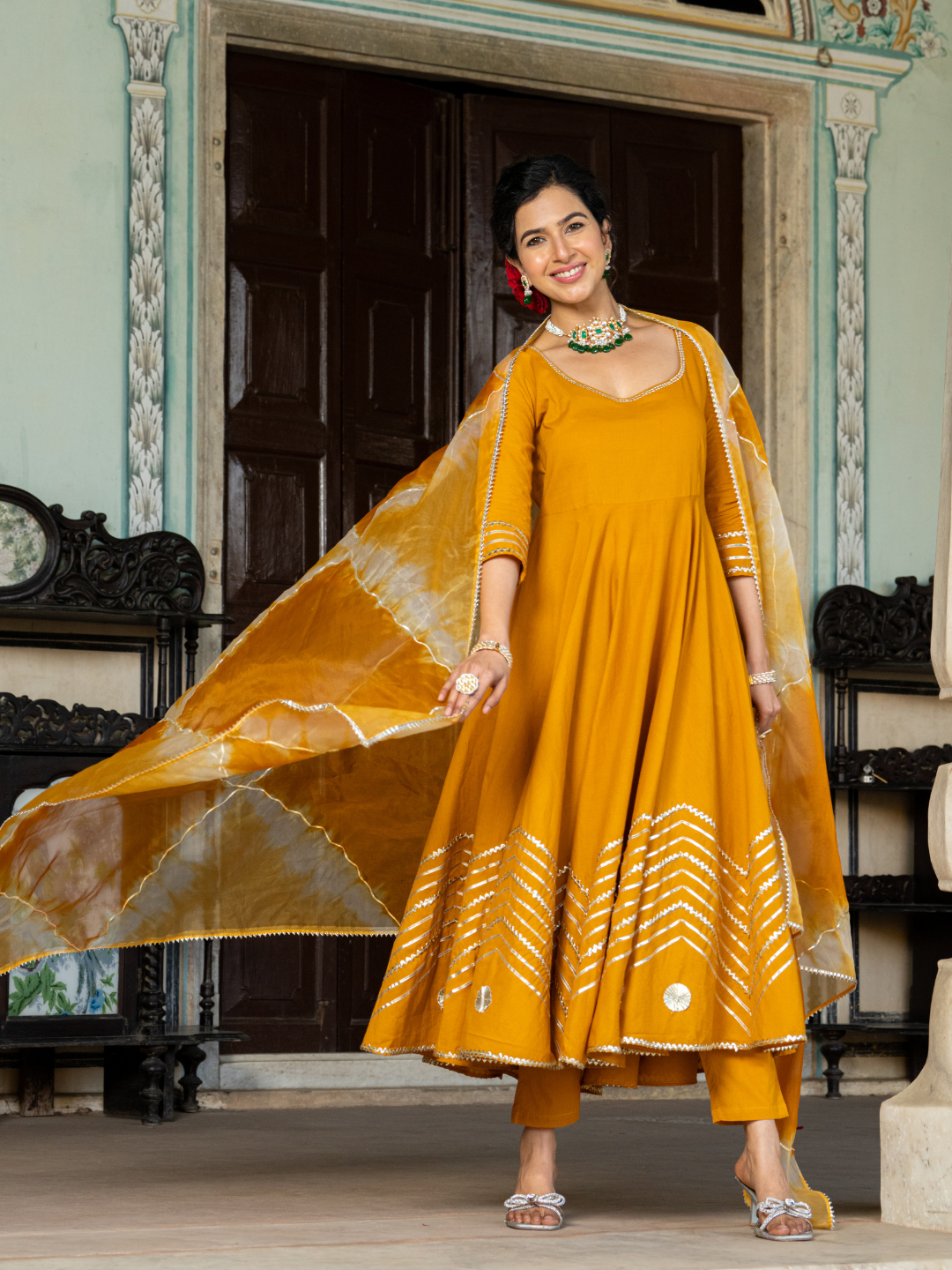 GOLDEN AURA GOTA LACE SUIT SET