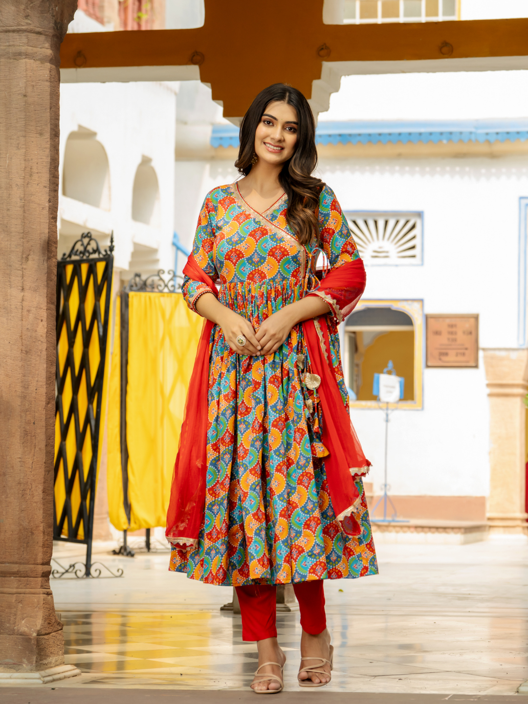 RADIANT MULTIHUED SUIT SET