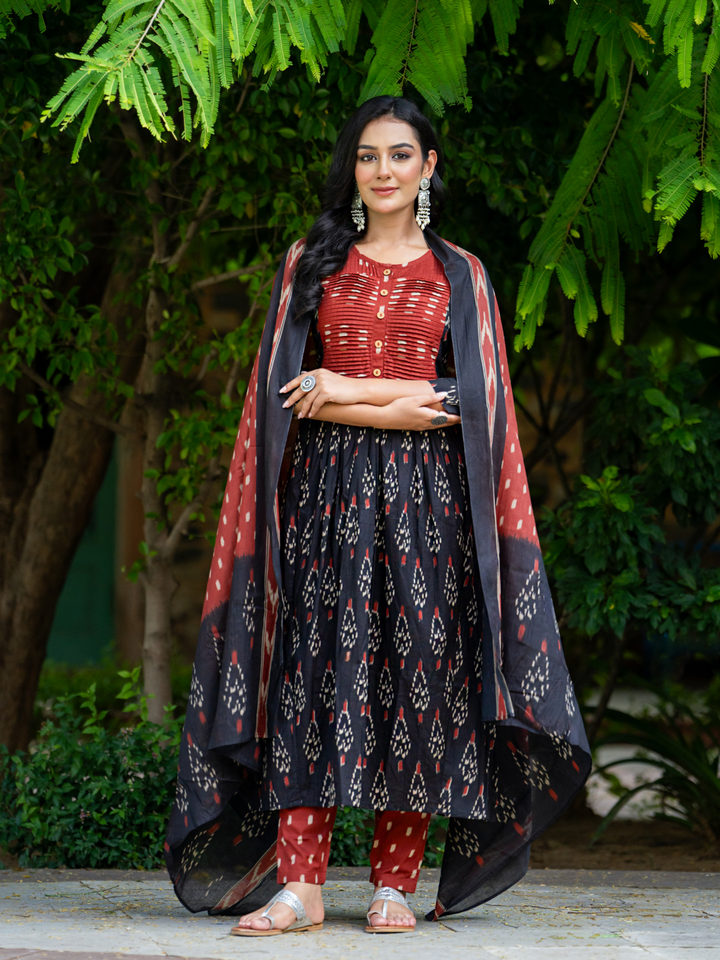 BLACK MODERN FLAIR KURTA SET
