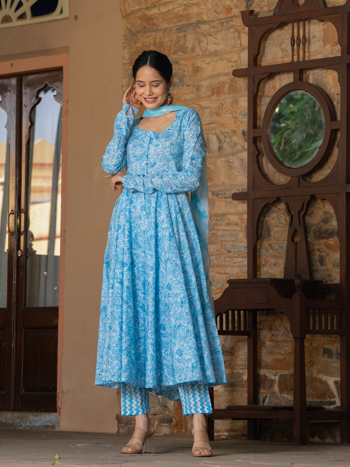 SKY BREEZE COTTON SUIT SET