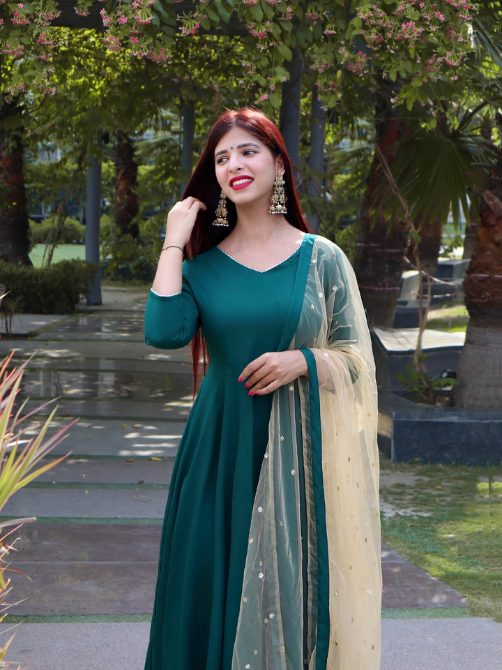 OLIVE SEQUINED FLARED SUIT SET