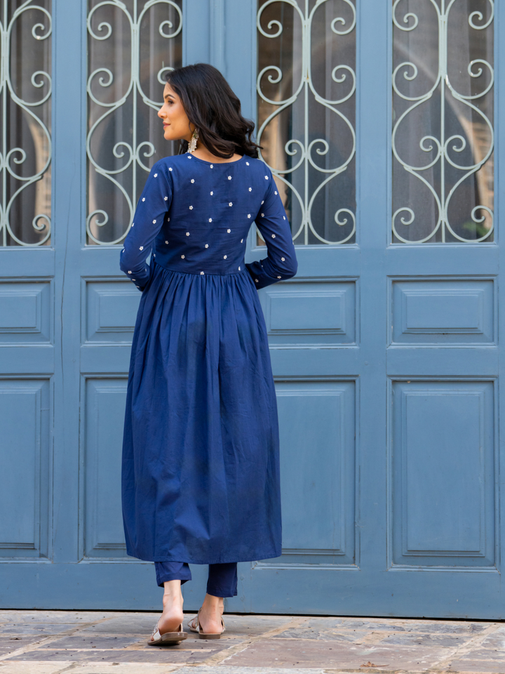 NAVY EMBROIDERY KURTA SET