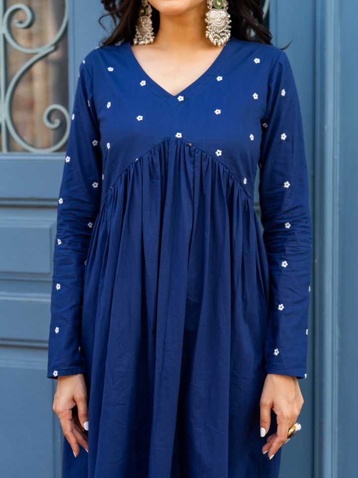 NAVY EMBROIDERY KURTA SET