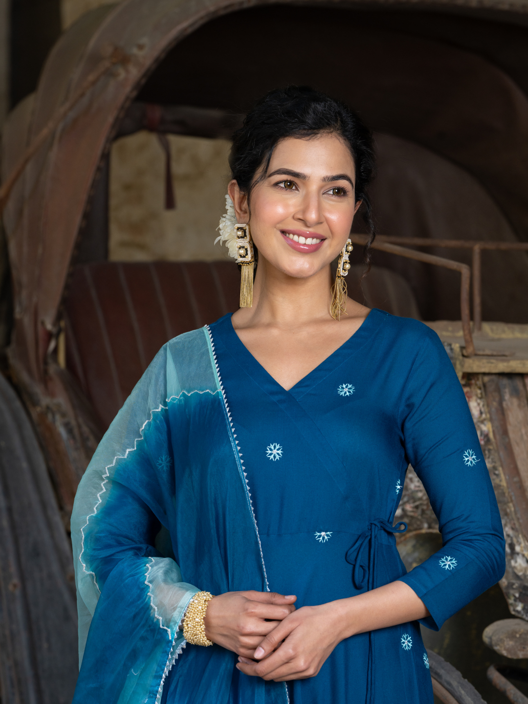 TEAL EMBROIDERED HANDWORKED SUIT SET