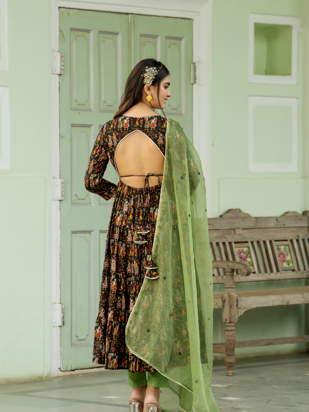 MAJESTIC BLACK REGALIA SUIT SET