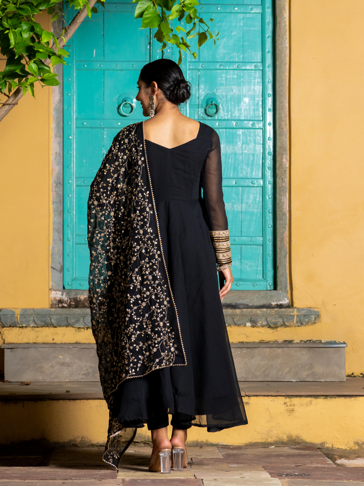 BLACK ZARI SPLENDOR ANARKALI SET