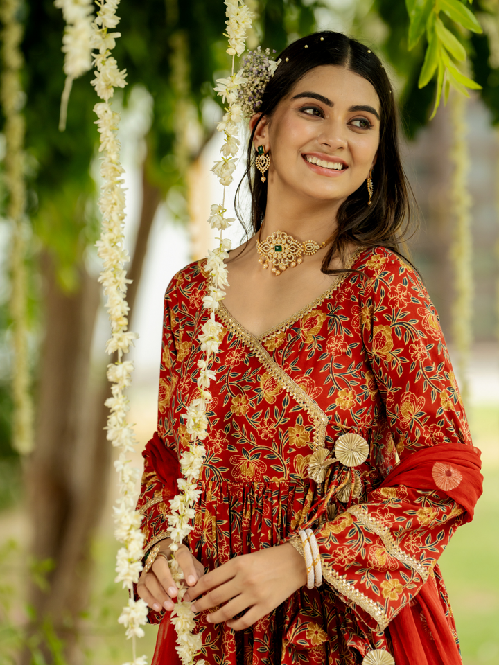 GRAND SCARLET GOTA SUIT SET