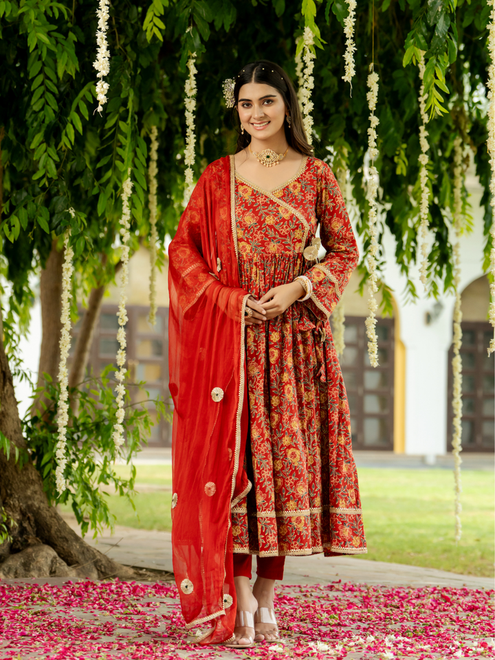 GRAND SCARLET GOTA SUIT SET