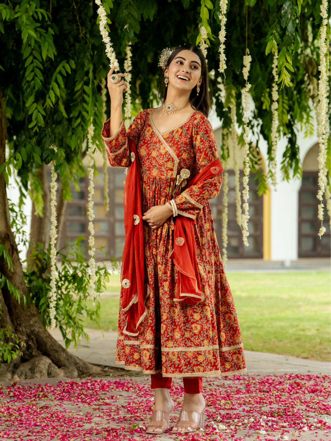 GRAND SCARLET GOTA SUIT SET